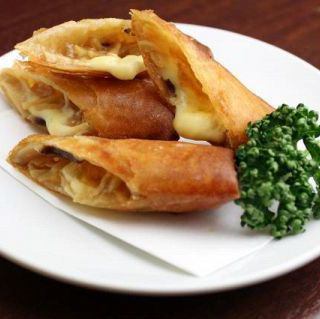 4 cheese spring rolls