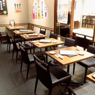 【幸】の心と歴史が詰まった秘伝の醤油タレ、国産や和牛にこだわり全国各地から取り寄せている「牛もつ」。この二つが生み出す美味しさこそが長年愛され続けている秘訣です。頑固なまでに守りつづける旨みに舌鼓。