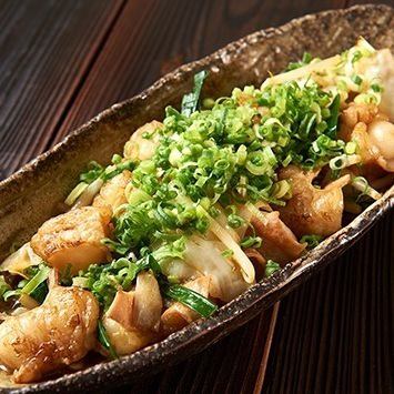 牛ホルモン味噌炒め