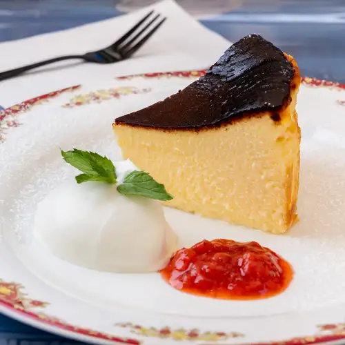 ナッソーのバスクチーズケーキ