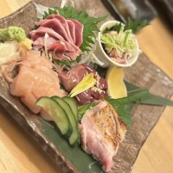 Assorted carefully selected chicken sashimi