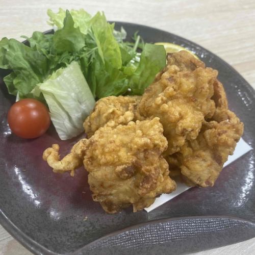 <Specially selected chicken> Deep-fried thigh meat