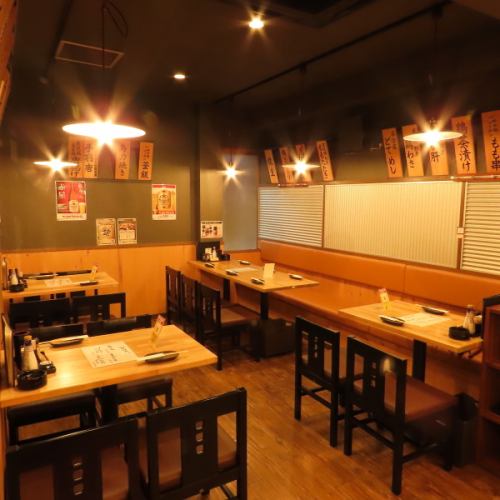 Banquet seating is also available for up to 20 people.