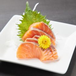 サーモンのお造り