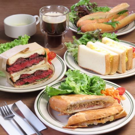 ランチや昼飲みに♪豊富なサンドイッチメニュー！
