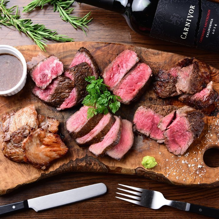 お酒と相性抜群！厳選肉料理をお手頃価格で多数ご用意◎