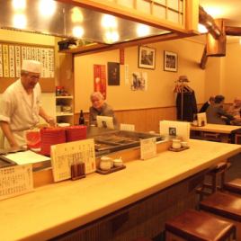 You can thoroughly enjoy the sophisticated oden founded in 1952.Special seat of Otayuki Shimbashi.