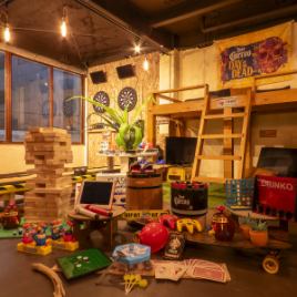 [3rd floor] We have loft seats where you can take off your shoes and relax! We also have cushions, so if you get tired, you can relax here. Under the loft, you can also enjoy old-fashioned competitive games!! [Jamk's Garden]