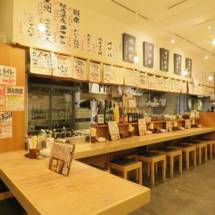 The counter seat has 12 seats available ♪ It is ideal for sac drinking on the way home from work! Please do not hesitate to drop in. ◎