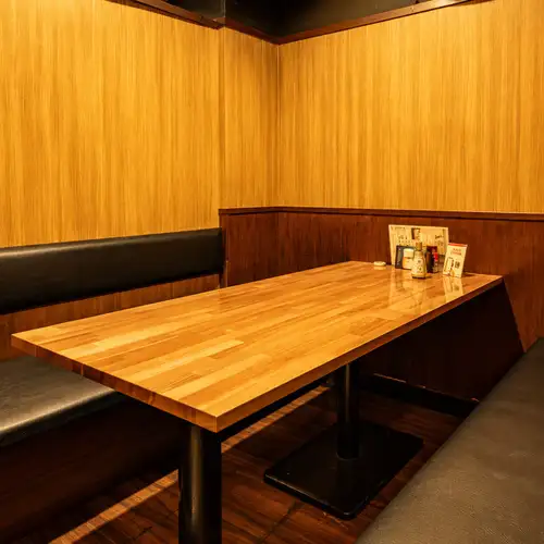 ■宽敞豪华的私人包间，是举办大型团体宴会的理想之选！