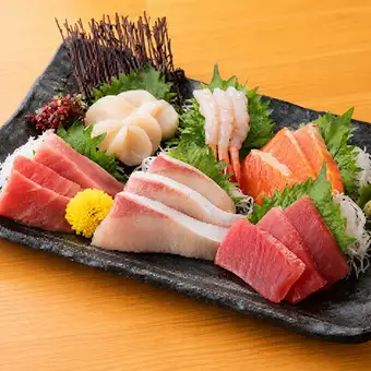 刺身盛り合わせ