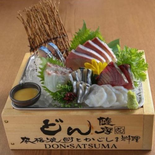 Compatibility with sake ◎ Come assorted sashimi with specialty tea ★