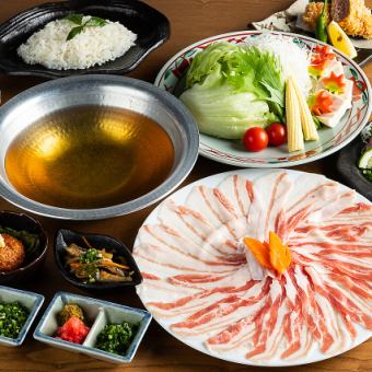 《飲み放題付き》　【鹿児島黒豚究極のだししゃぶしゃぶコース】