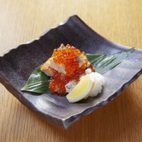 Salmon Harasu topped with salmon roe