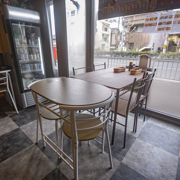 【貸切OK】最大20名様まで収容可能な店内は、10名様からの少人数貸切にも対応しております。周囲を気にせずプライベートな宴会を楽しめるのが魅力です。打ち上げやパーティーなど、ご予算や人数に合わせたプランをご提案しますので、まずはお気軽にお電話でご相談下さい!