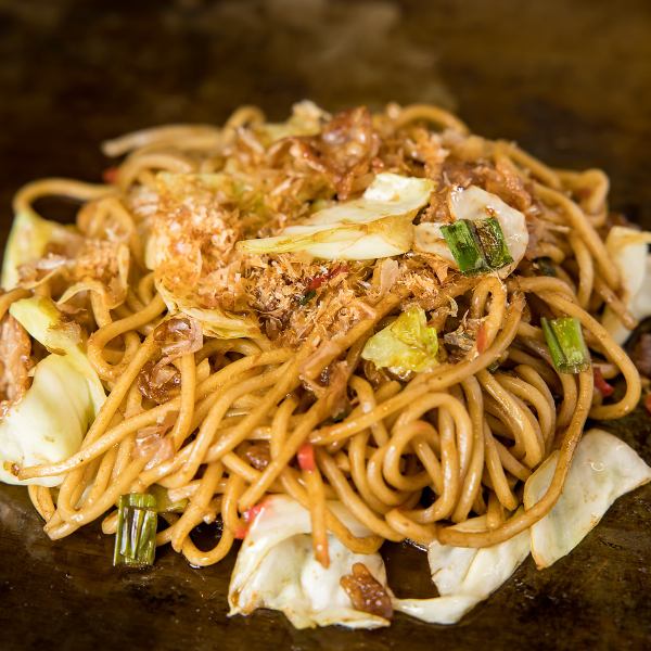 海の幸たっぷり！特製ソースで仕上げた絶品焼きそば