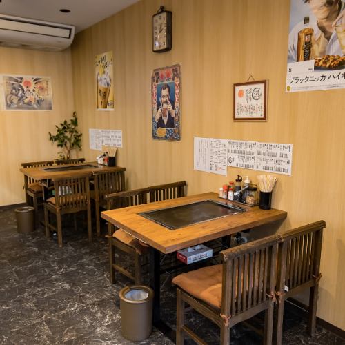 4名様のお席が×3卓ございます♪テーブル席で12名様まで対応可能です！