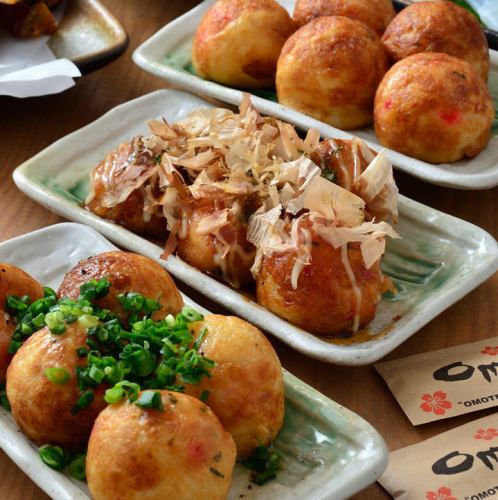 There are many variations of Takoyaki♪ From 495 yen (tax included)