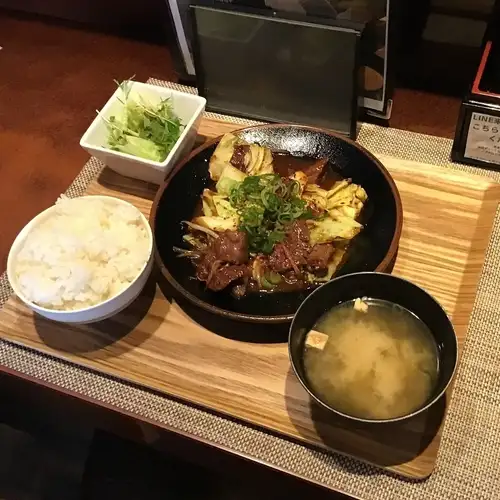 附近有午餐。