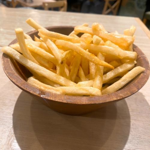 普通のポテトフライ