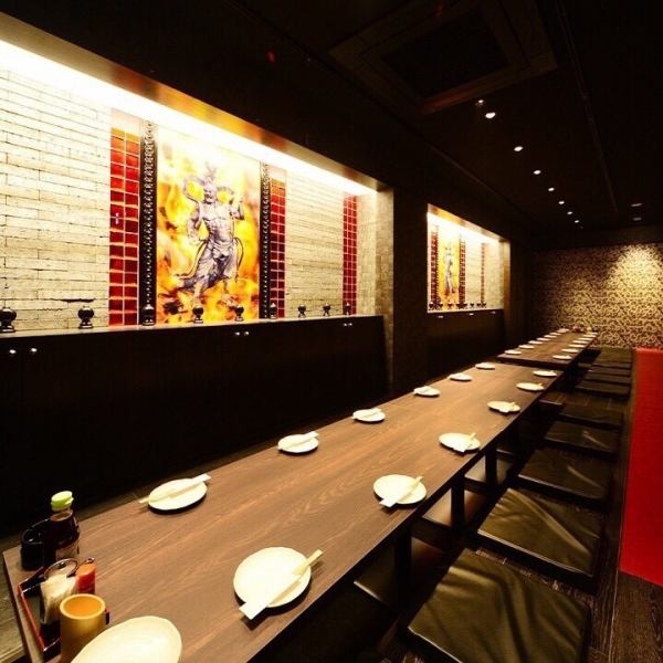 Large groups can also be accommodated in a private room! The modern Japanese space with the warmth of wood grain can be used for a wide range of purposes, from private drinking parties to company banquets. Enjoy quality time in a space with an outstanding atmosphere.