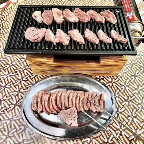 チャンピオンの豚タン(1本)