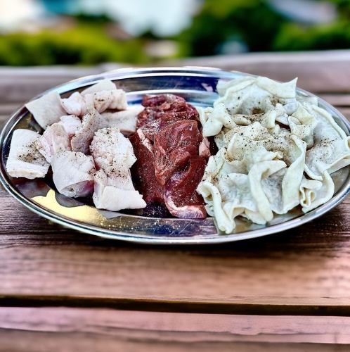 ホルモン三兄弟