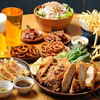 【飲み放題付き】ビアチキ全種盛りや餃子、無限ポテト、ビア豆などの料理と共に心行くまで♪