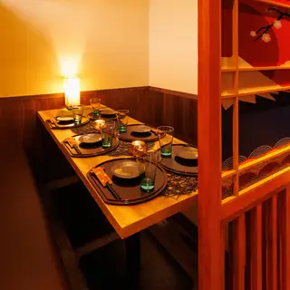 【個室居酒屋】4名様~8名様まで♪完全個室空間をお楽しみください♪女性や合コンなどで大人気!また記念日や誕生日会などにもワンランク上の宴会を演出♪3時間飲み放題&本格料理豪華コースもご用意しております!◇新橋 個室 居酒屋◇