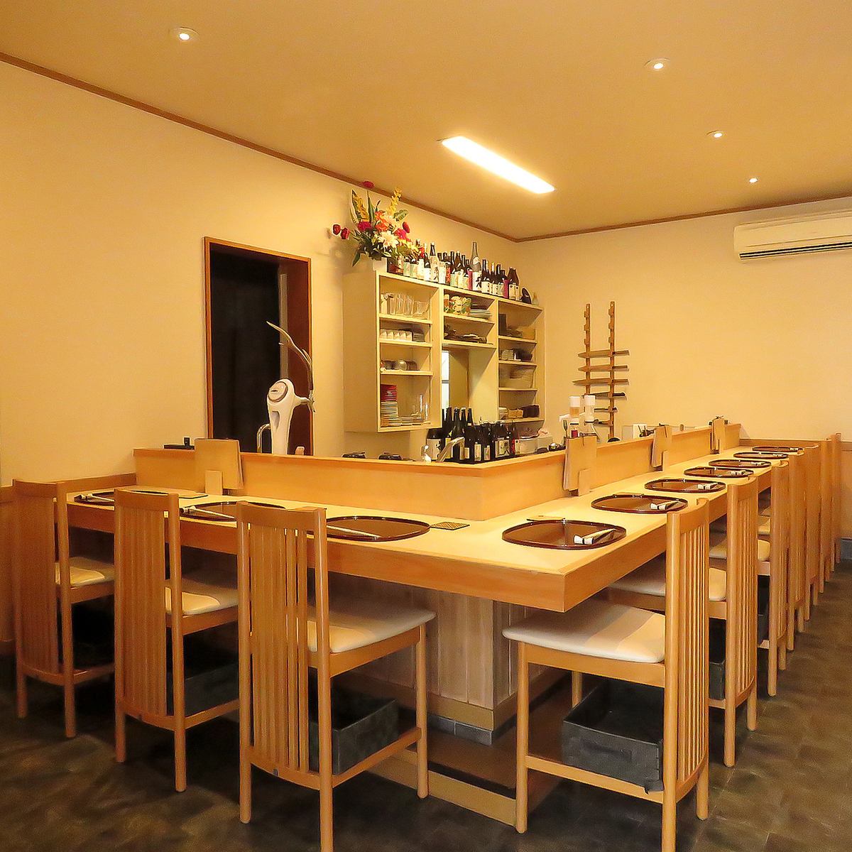 Enjoy a relaxing moment at the counter!