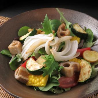Seasonal vegetable salad