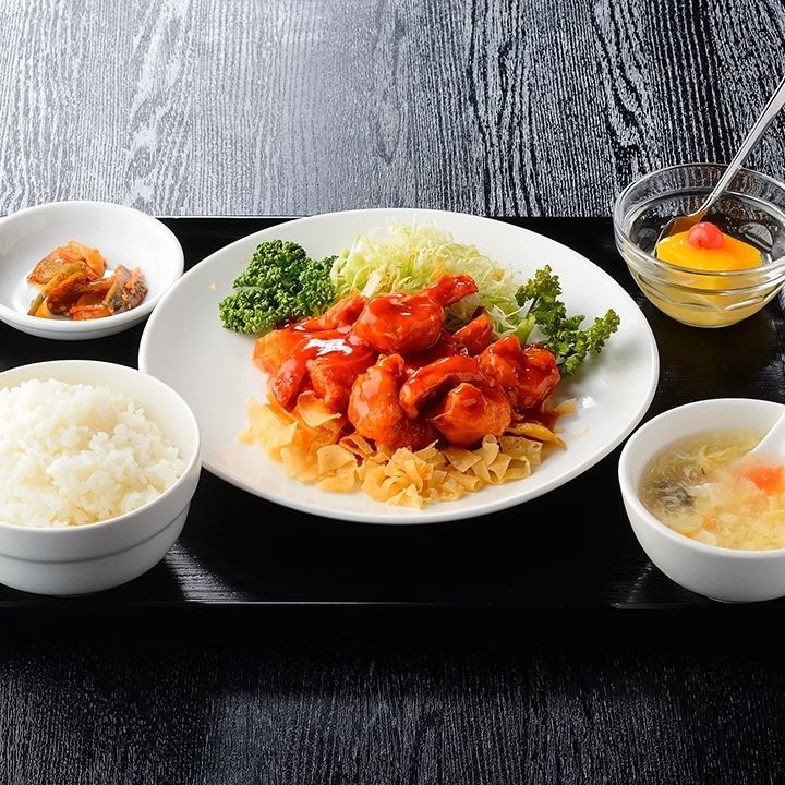 [Lunchtime] All-you-can-eat 1.5-hour course with 90 authentic Chinese dishes