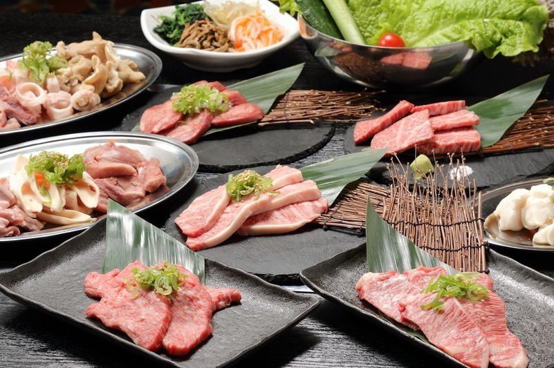 厳選した県内産の鶏・豚をはじめ絶品の焼肉を味わってください☆
