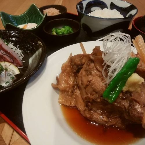 本日の煮魚定食