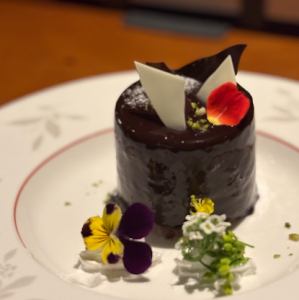 フランボワーズのムースショコラ