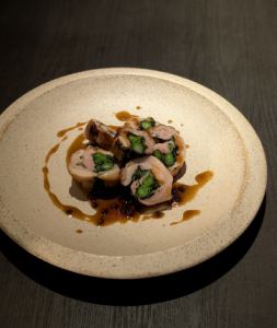 鶏の和風ポルケッタ　有馬山椒ソース