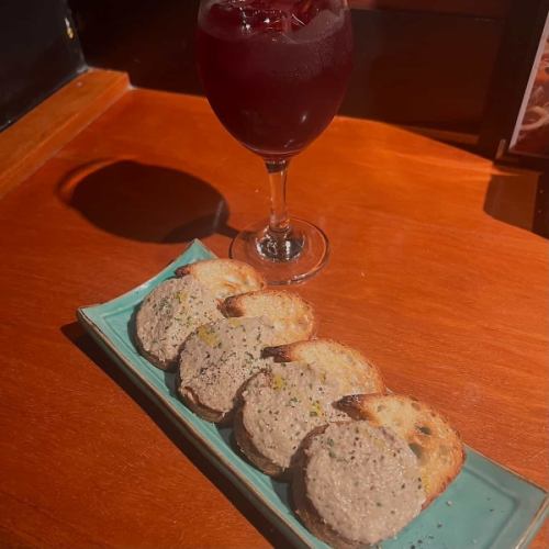 かに味噌ムースのブルスケッタ