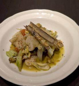 マテ貝とタイラギ貝のパセリバターソテー