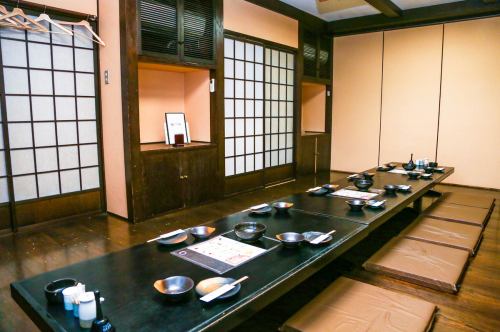 最大４０名様の宴会対応可能。大きい部屋→12名～　小さい部屋→6名～　大小合体→22名～　貸切可能となります。