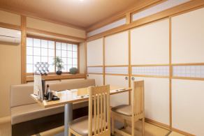 4名様用お座敷テーブル個室　2室完備