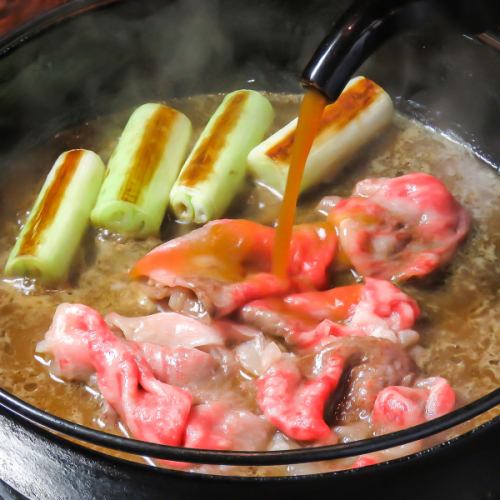 選び抜かれた豊後牛と自家製タレのすき焼きは絶品です