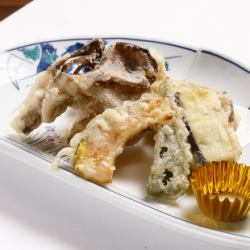 野菜天ぷら盛合わせ
