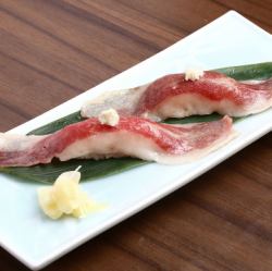 炙り肉寿司 二貫