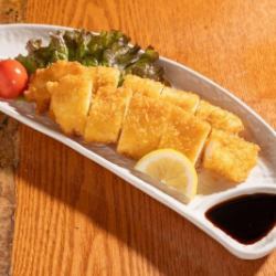 Fried squid (with sauce)