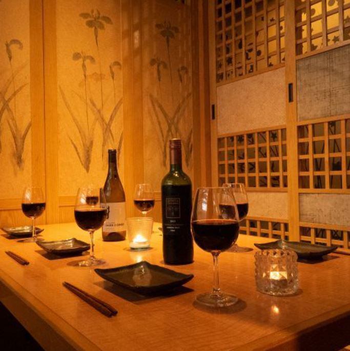 所有座位均為包廂/單品無限暢飲1100日圓起/餐酒無限暢飲2200日圓起