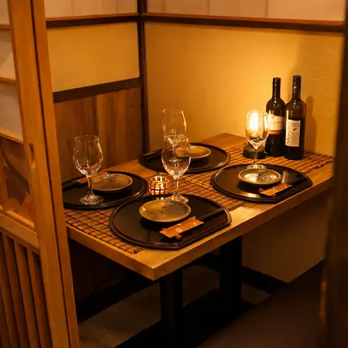 【個室居酒屋】4名様~8名様まで♪完全個室空間をお楽しみください♪女性や合コンなどで大人気!また記念日や誕生日会などにもワンランク上の宴会を演出♪3時間飲み放題&本格料理豪華コースもご用意しております!◇新橋 個室 居酒屋◇