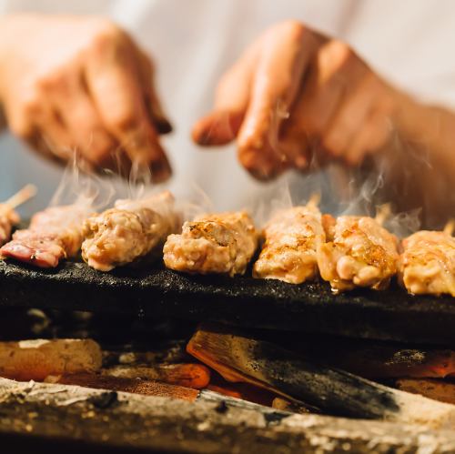香ばしい炭火の香り♪極上炭火焼き鳥