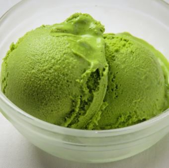 Ice cream (vanilla / matcha / chocolate)
