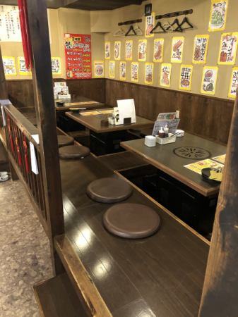 We have sunken kotatsu seats where you can relax and stretch your legs♪ Recommended seats for family meals!