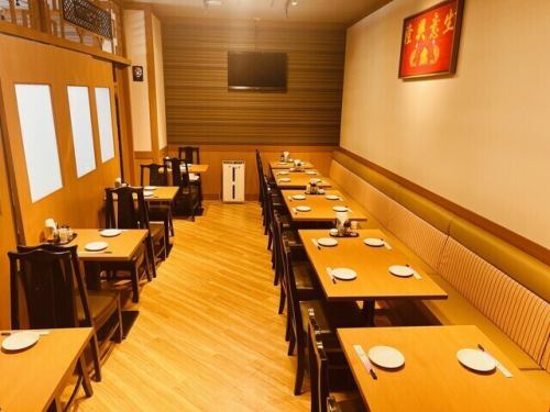 少人数から団体様まで対応可能な広々空間◎
